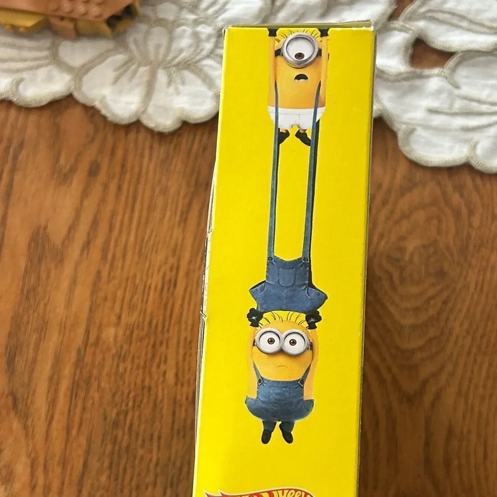 Hot Wheels fun minion